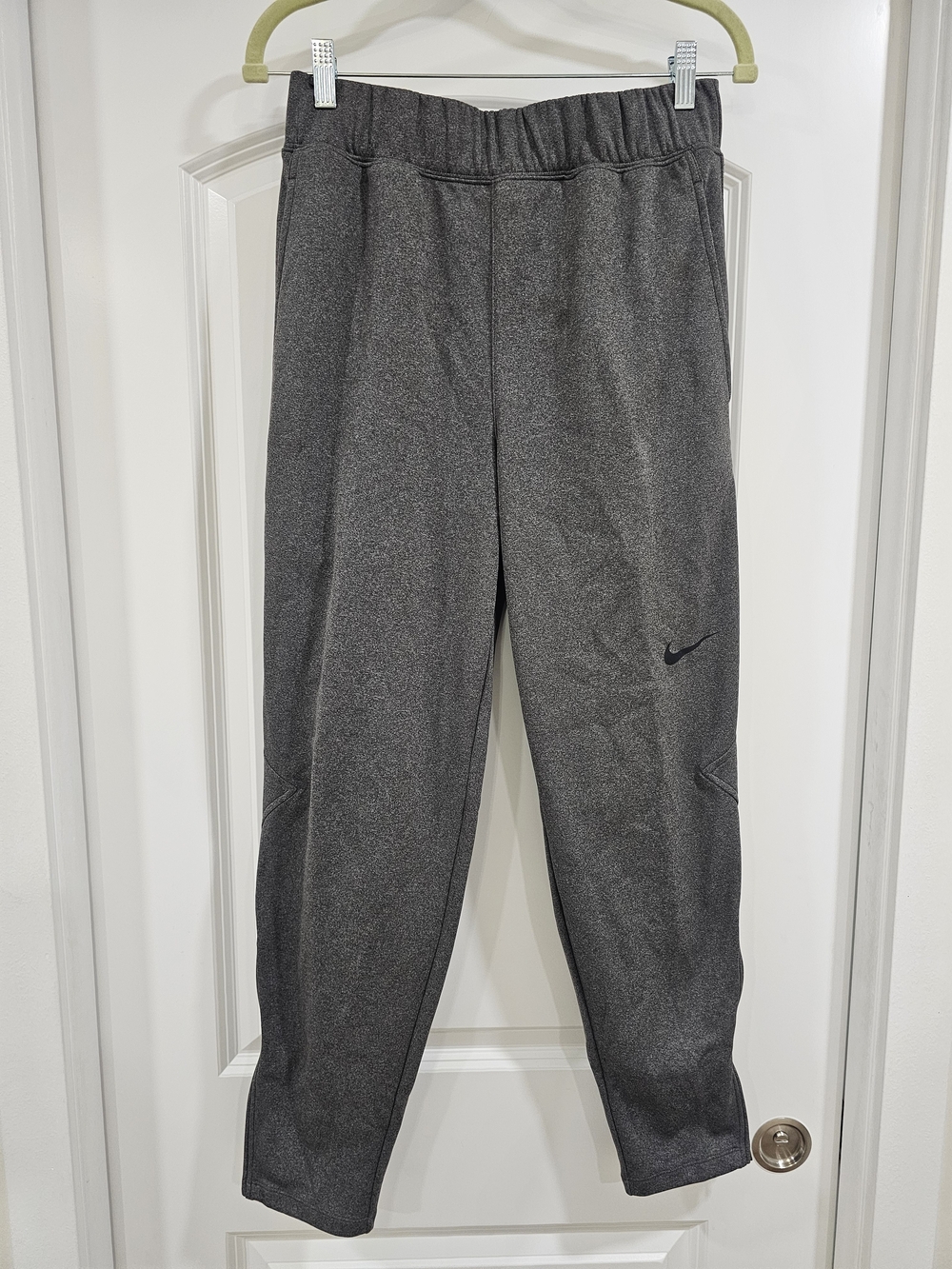 Nike Dri-FIT Men's Gray Jogger Pants S 28" Inseam 30" Waist Zip Pocket